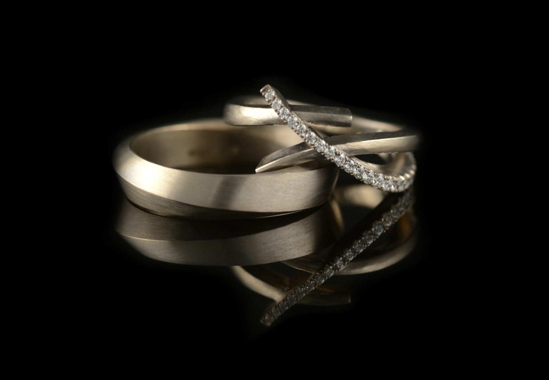 Unusual wedding rings